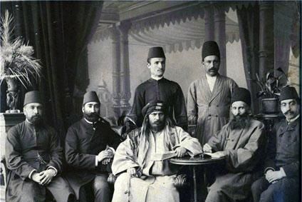 نامه سیدجمال الدین اسدآبادی به علمای ایران

ای رهبران ملت، ای پیشتیبانان دین، ای یاوران شرع مبین