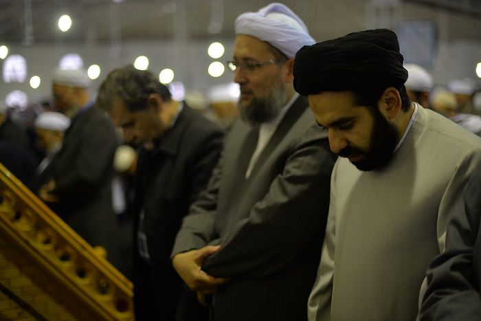 شعر از سید مهدی موسوی

پچ پچی پشت سر ماست همه گوش کنید