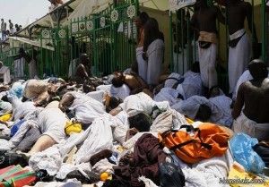 جلوه ای نامناسب از اسلام و آداب زیبا و معنوی

حادثه منا را سیاسی مذهبی نکنید