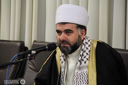 ماموستا بهمنی از روحانیون اهل سنت کردستان

 امت با حر‌کت حسین «رض» بیدار شدند