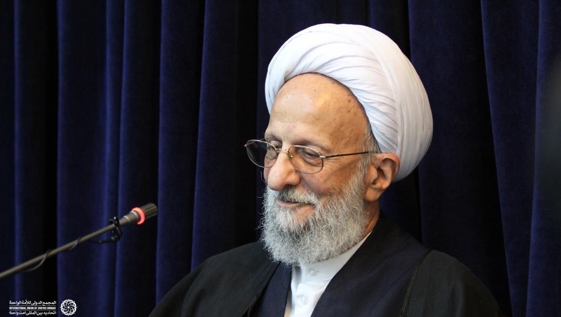 خاطرات آیت الله مصباح از سفر به آرژانتین

شما ایمان را با کشورداری جمع کردید