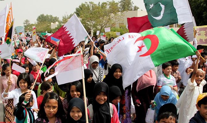 بازتاب انقلاب ایران در الجزایر

رسانه ها گفتند ایران می خواهد مذهب شما را بگیرد و مردم باور کردند!